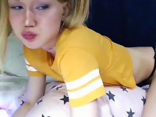 ASHEMALETUBE @ A Blonde Transgender Person Using A Dildo For Deepthroating